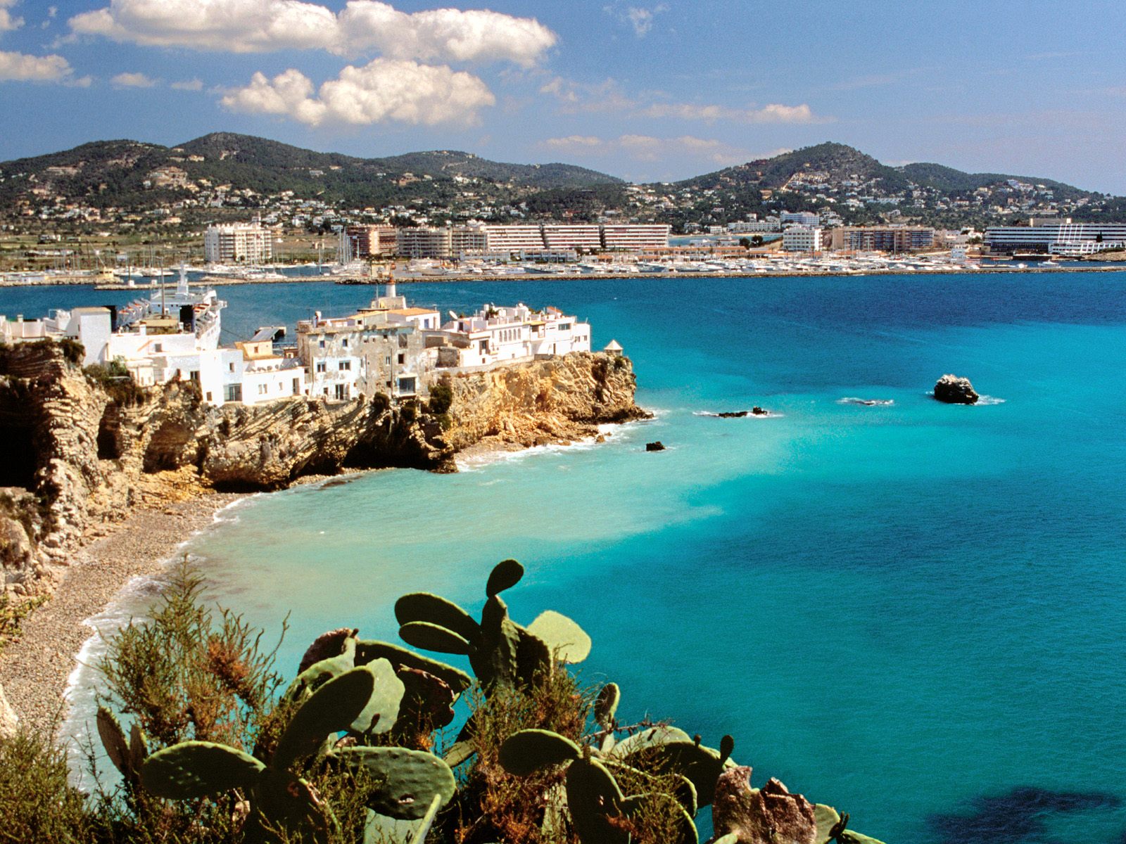 spain-perfect-place-for-your-holiday-tourist-destinations