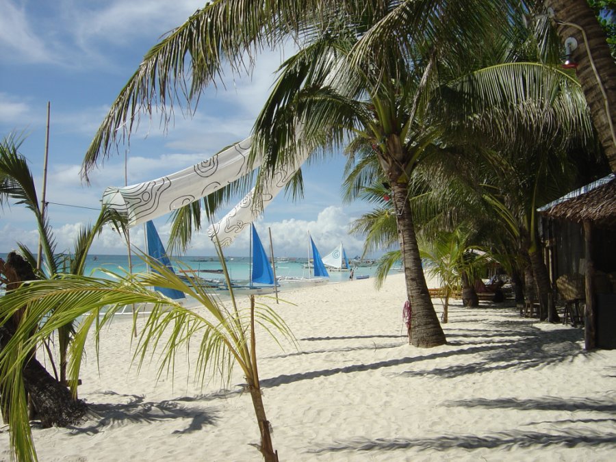 white beach holiday destinations